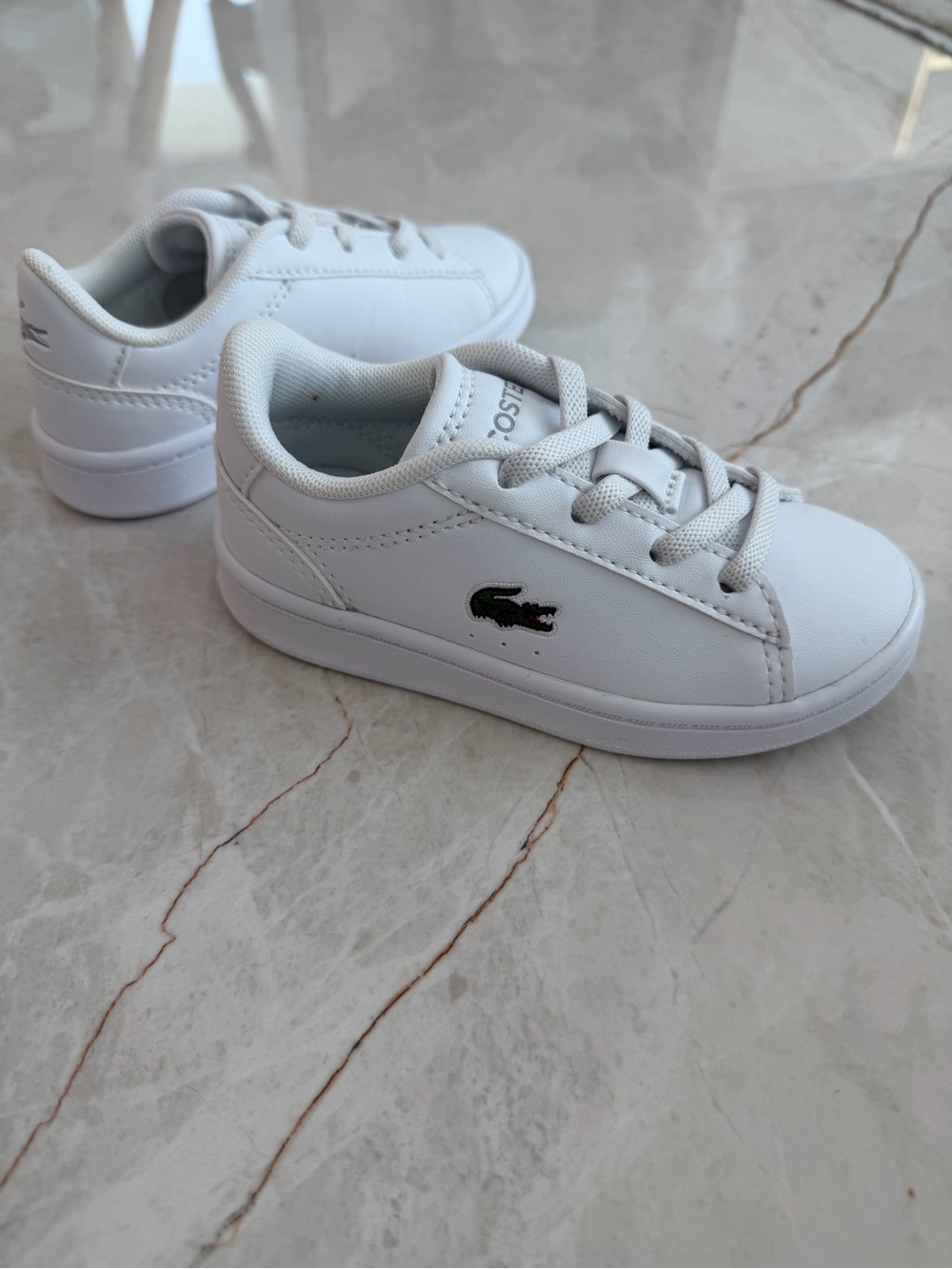 Lacoste Kids White Low-Top Sneakers with Green Crocodile Logo